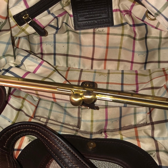 Authentic Coach Shoulder Purse - Picture 2 of 3